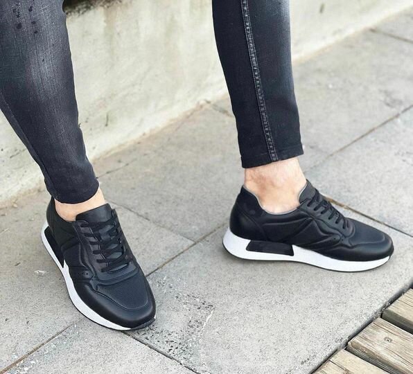 Chaussures disponible  du 100% cuir 