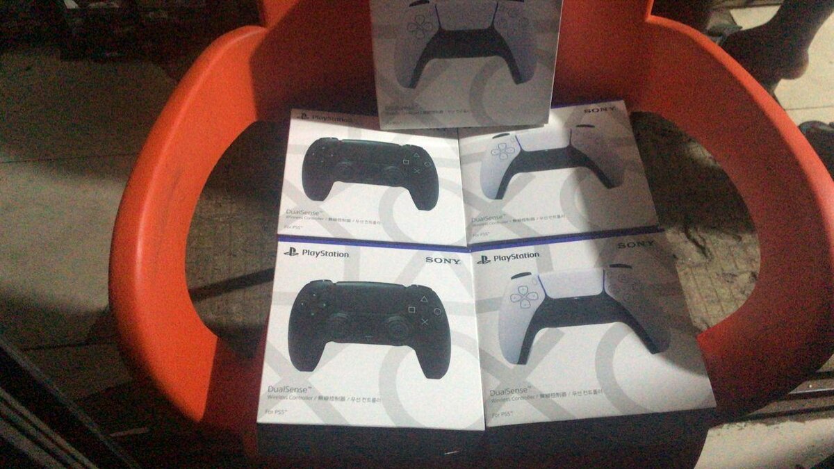 PS5 NEW CONTROLLERS
