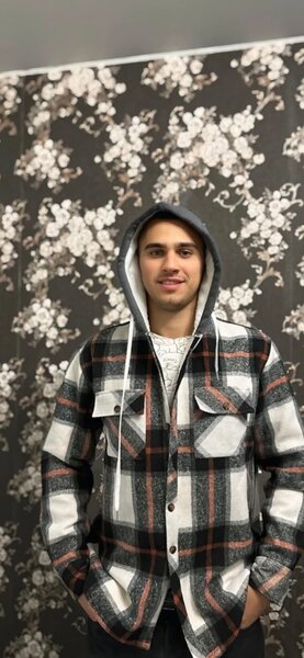 Куртки теплые с начесом по акции