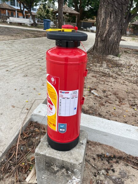 Extincteur Portatif Rouge