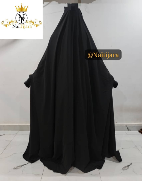 Abaya noire élégante et fluide
