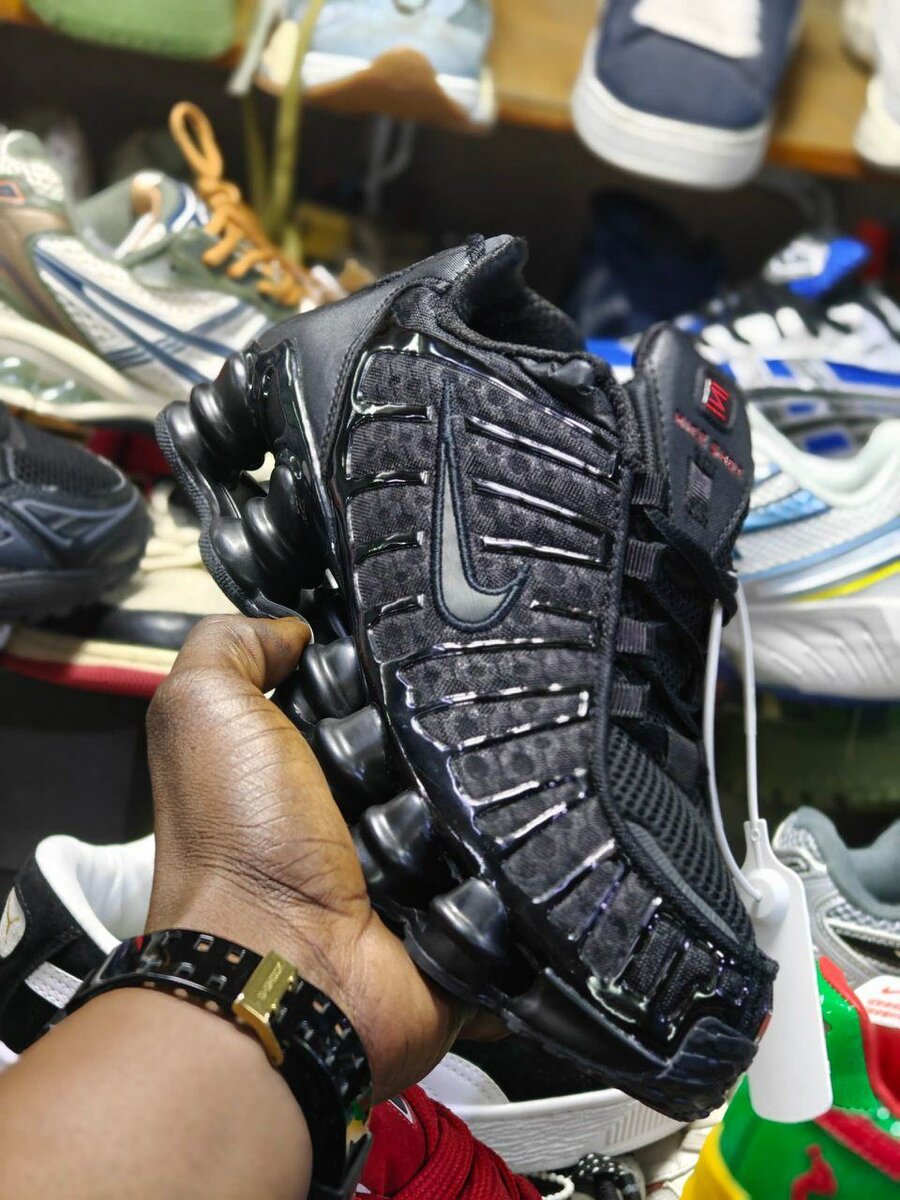 Baskets Nike noires élégantes