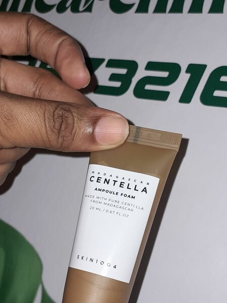 Skin 1004 Madagascar Centella Ampoule Foam cleanser 30ml