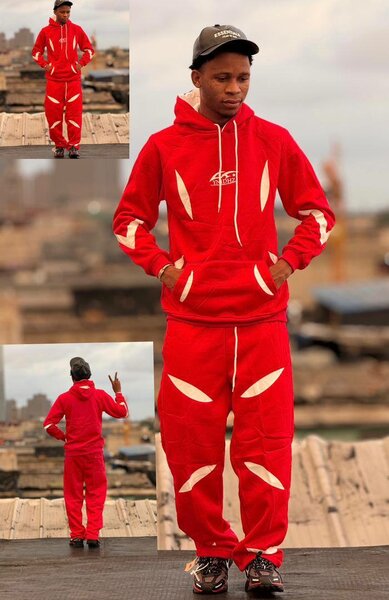 Ensemble de survêtement rouge