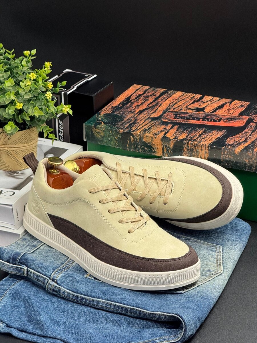 TIMBERLAND CREAM AND COFFEE