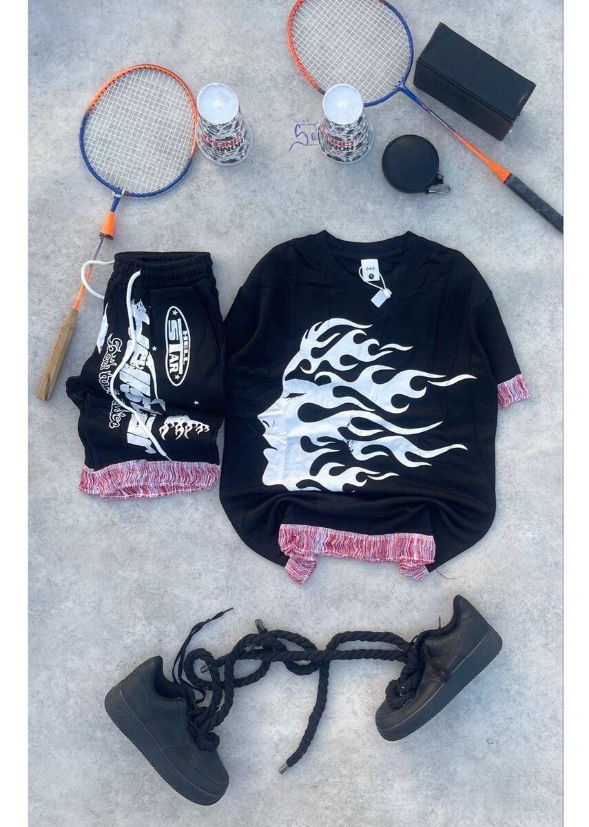 Ensemble de sport enflammé