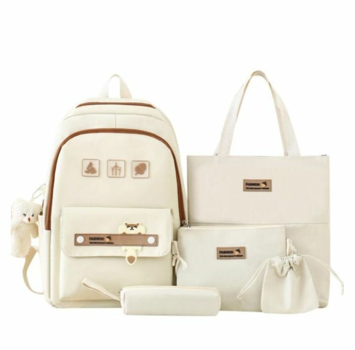 Ensemble de sacs scolaires modernes