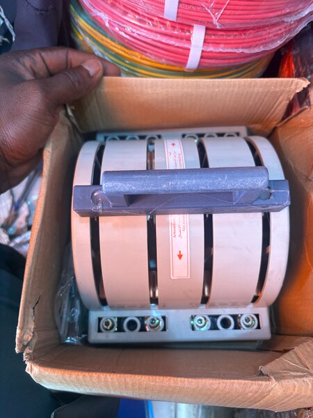 Inverseur manuel 220V triphasé