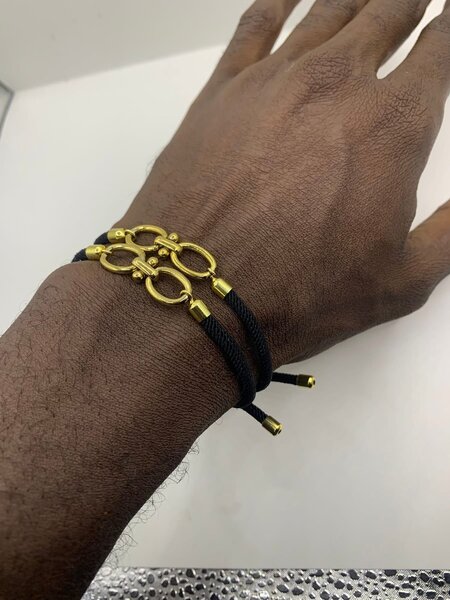 Bracelets en corde et métal