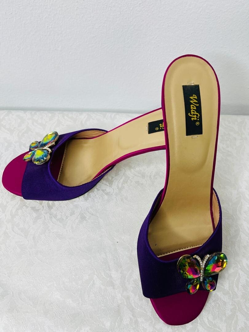 talons papillon élégantes