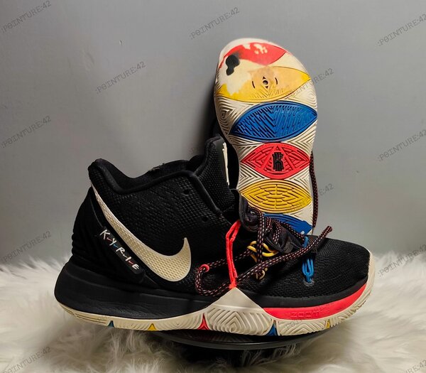 Chaussures de sport noires multicolores