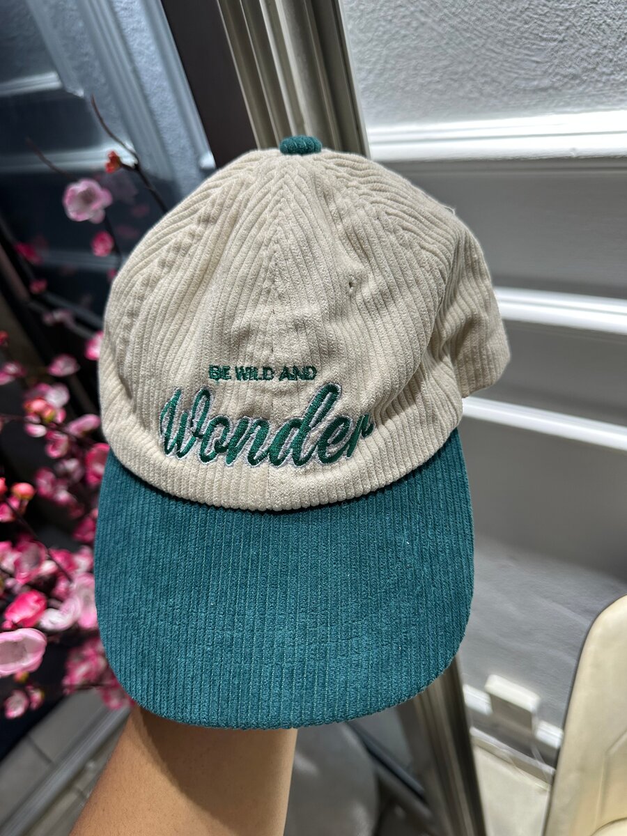 Casquette en velours côtelé