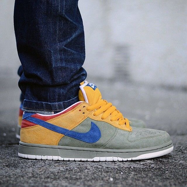 Baskets style rétro colorées