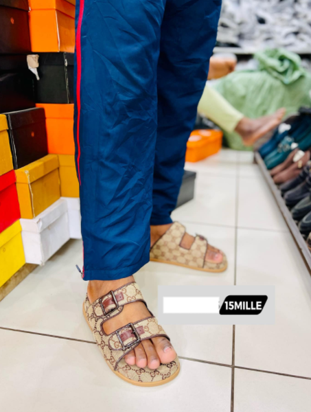 Tongs homme Gucci beige