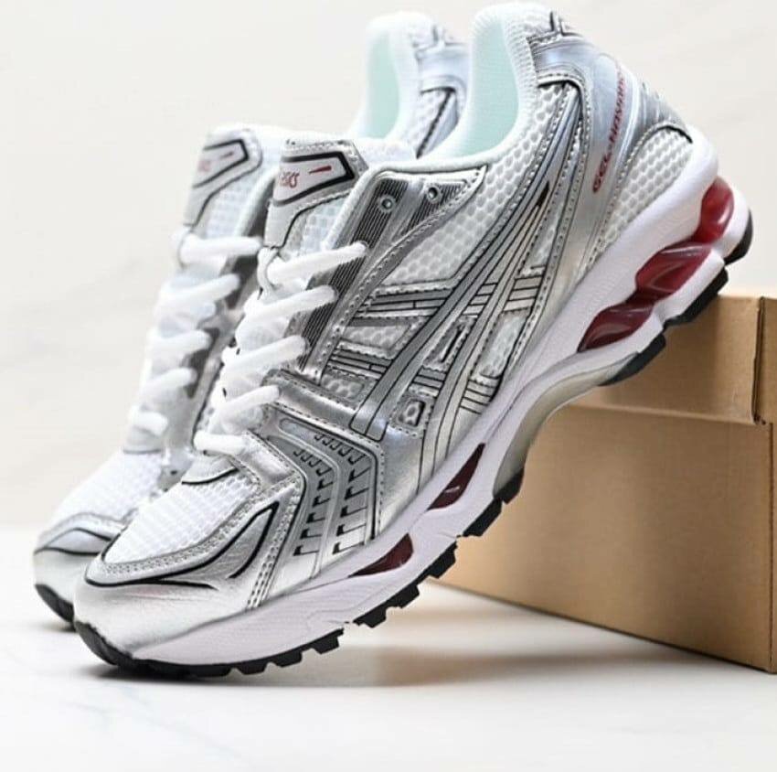 Men's Silver Running Shoes