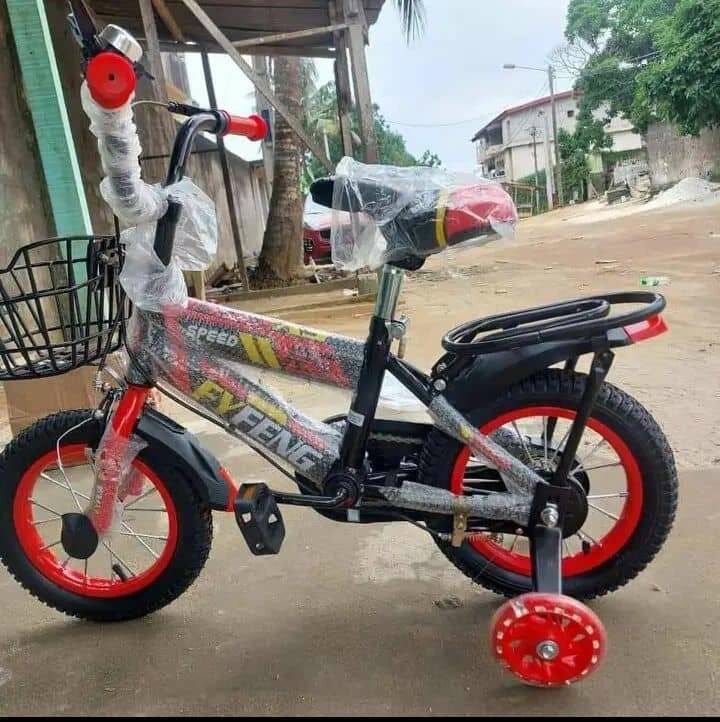 Vélo Enfant avec Roues Stabilisatrices