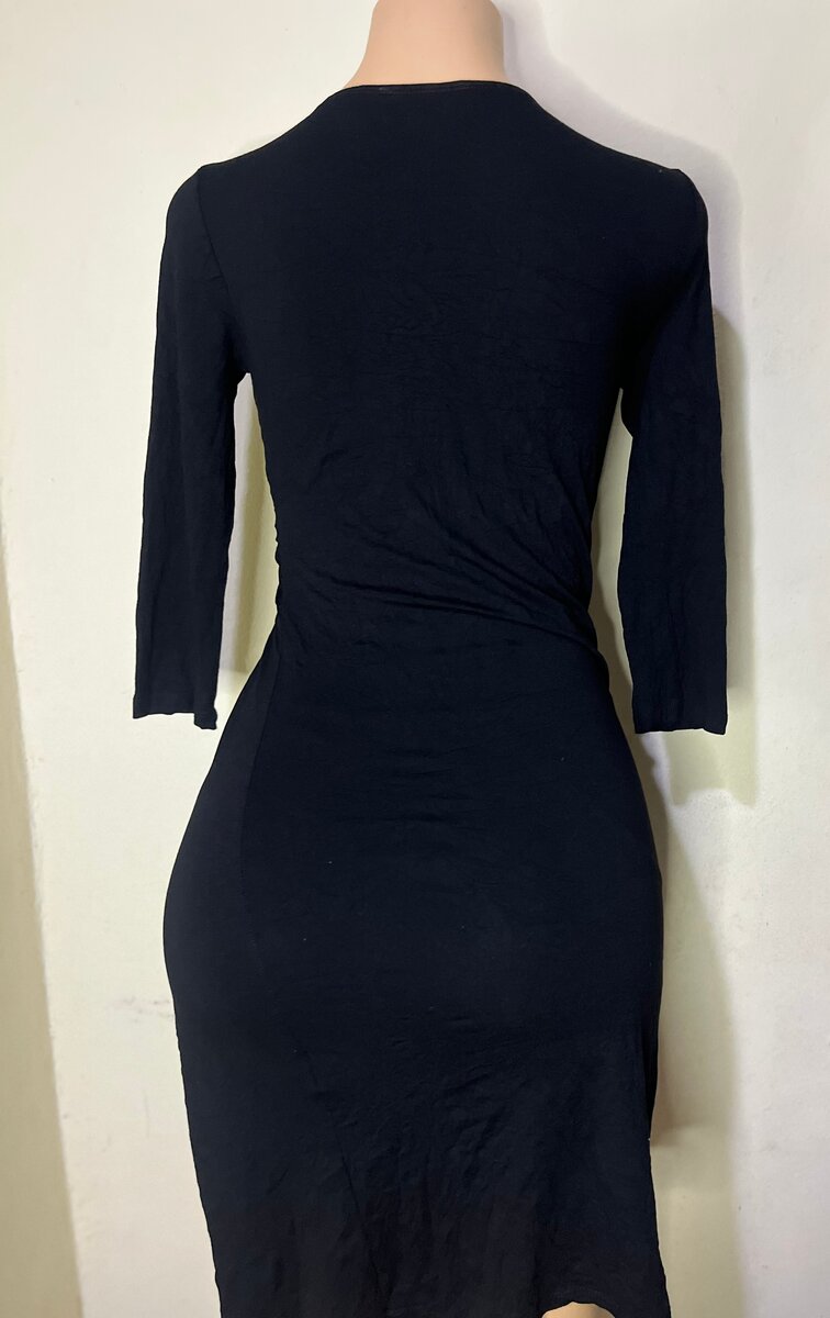 Robe noire élégante moulante