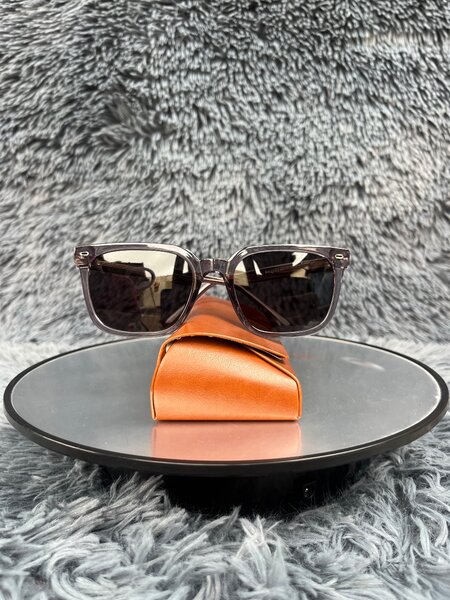 Lunettes de soleil élégantes