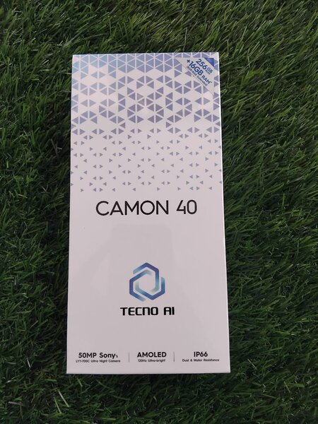 Tecno camon 40