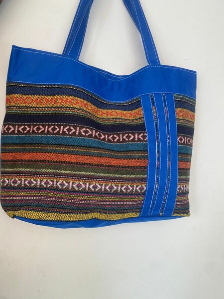 Sac à main ethnique coloré