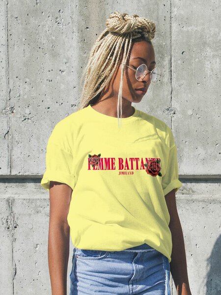 FEMME BATTANTE, RICHE