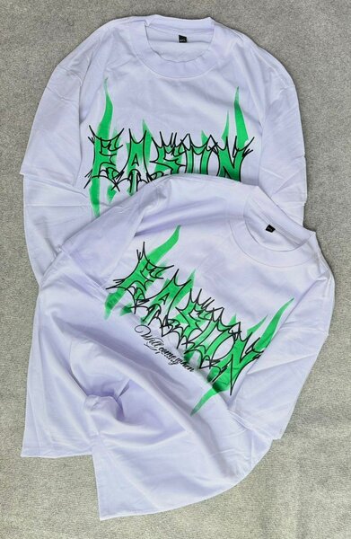 T-shirt graphique unisexe tendance