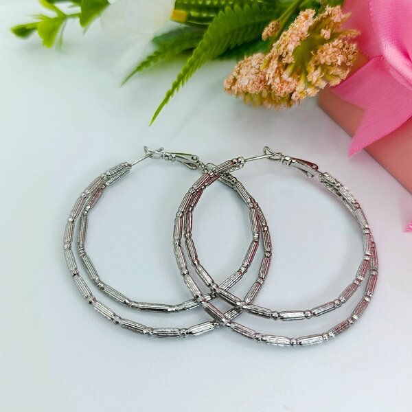 Boucles d'oreilles créoles élégantes