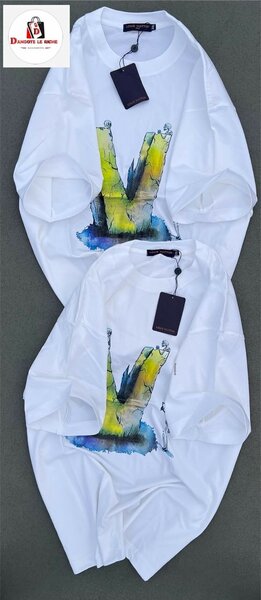 T-shirt graphique abstrait