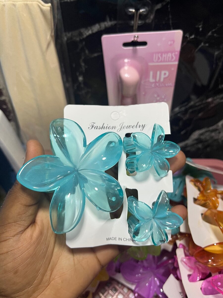 Pinces à cheveux fleuries élégantes