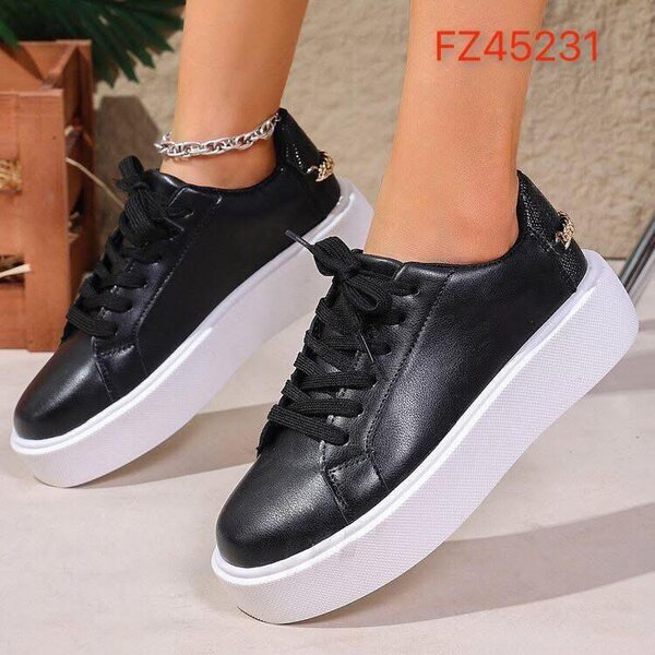 Baskets style décontracté