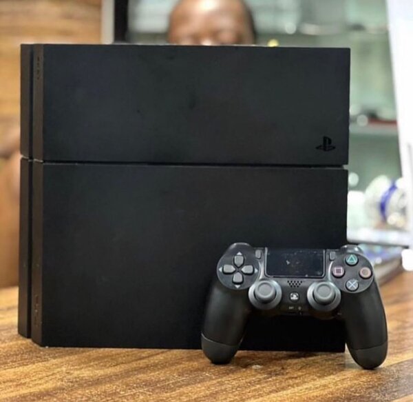 PS 4 FAT