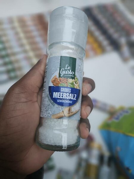 Assortiment de Sels et Épices