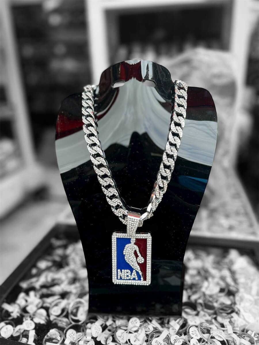 Collier en chaîne cubain NBA