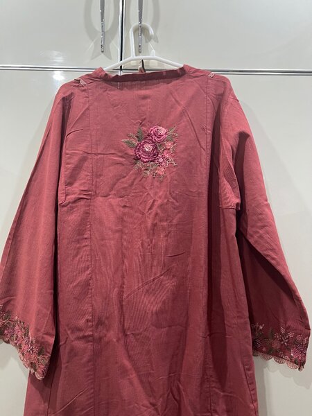 Embroided 2 piece suit