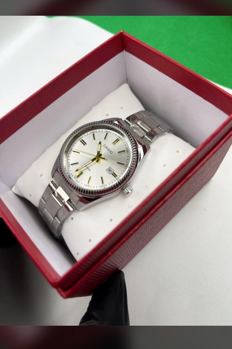 Montre Élégante en Acier Inox