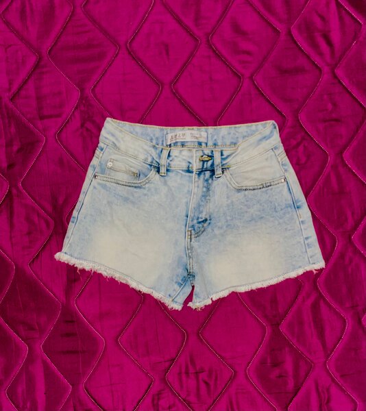 Shorts en jean délavé