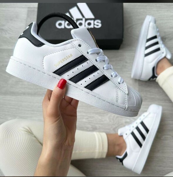 Baskets blanches Adidas Superstar