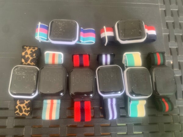 Montres élégante et élastique