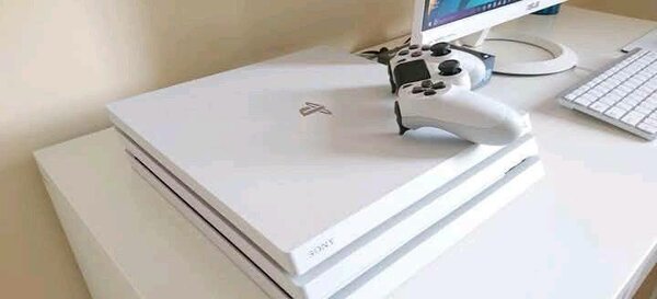 Console de jeu Sony PlayStation 4 Pro