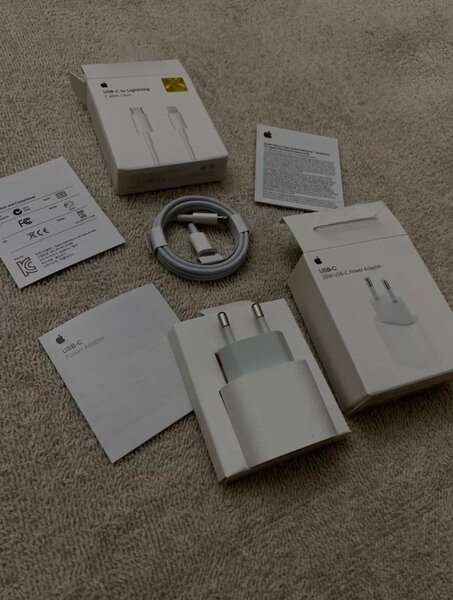 Быстрая зарядка на айфон 20w оригинал