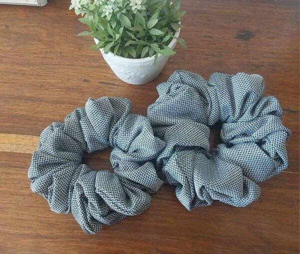 Naledi Scrunchy