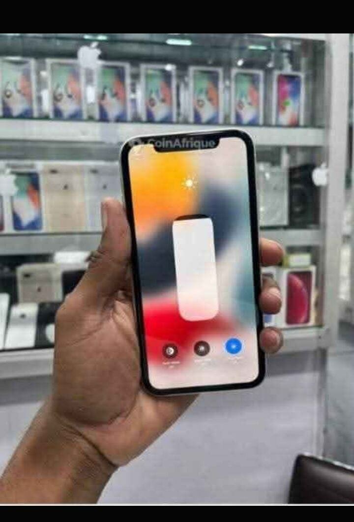 iPhone 11 Blanc 64 Go