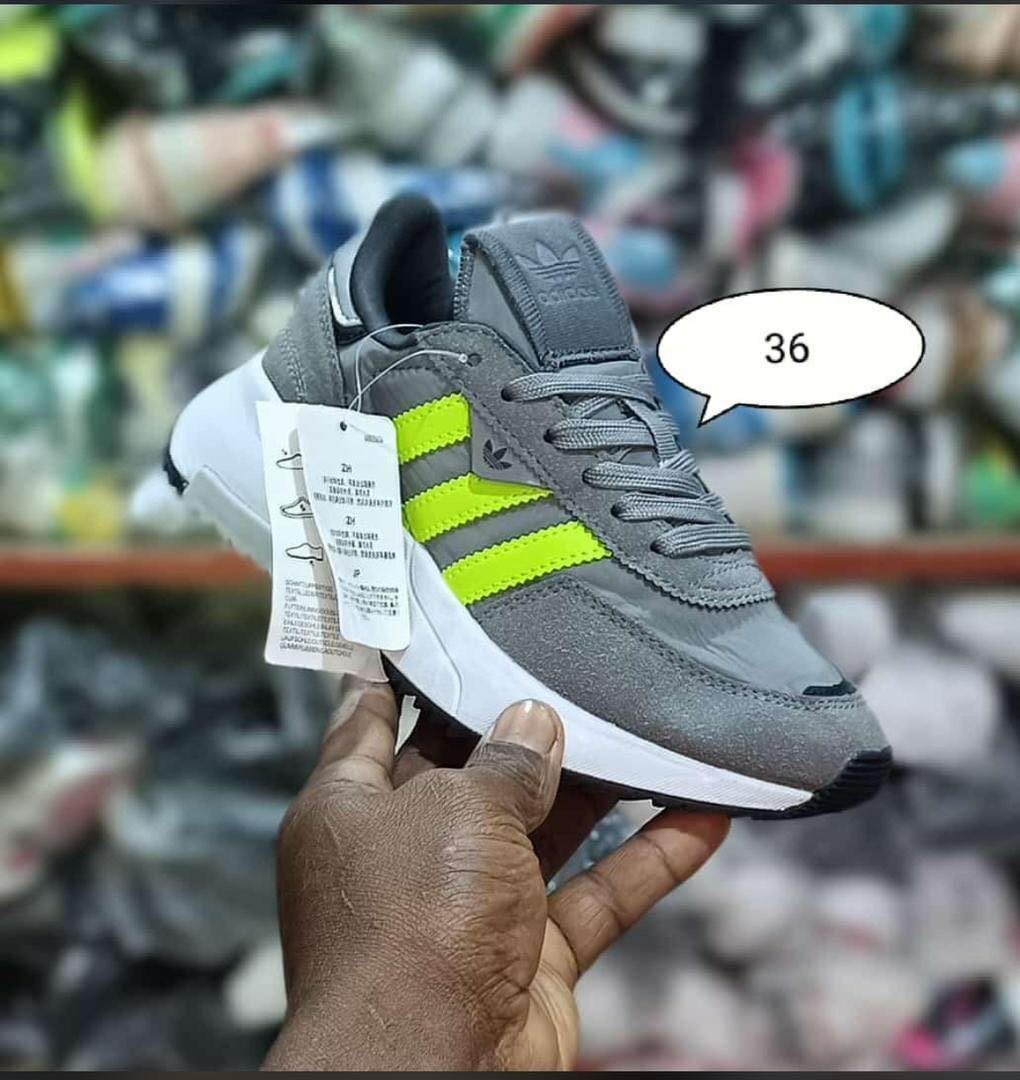 Adidas retropy F2