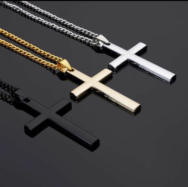 Chaîne en croix en acier