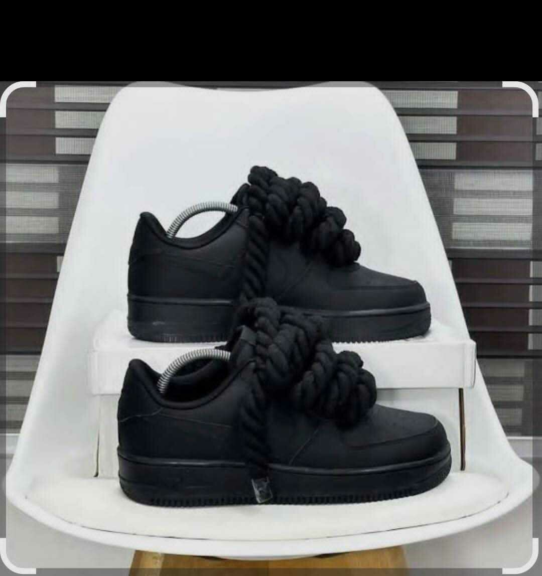 Sneakers tendance avec lacets uniques