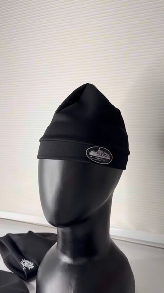 Bonnet noir en polaire