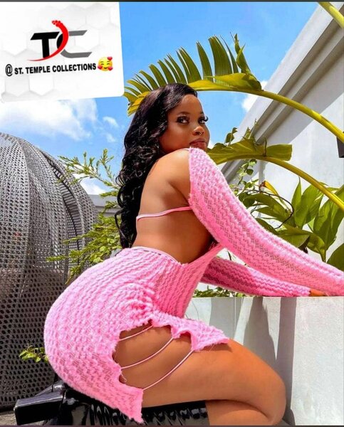 Robe tricot sexy rose