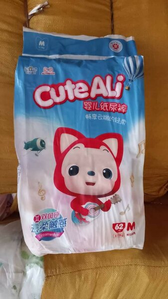 62 Couches Bébé taille M Pres°