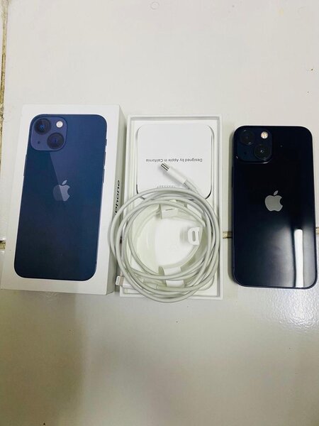 iPhone 13 64GB