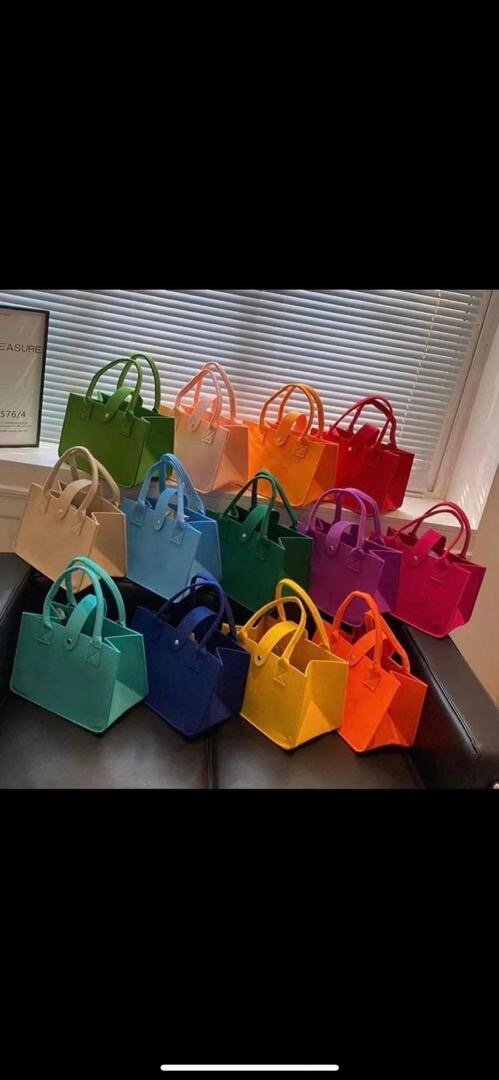 Sacs à main en toile colorés